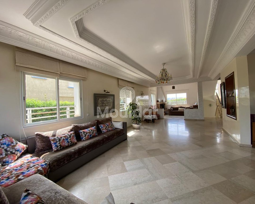 Villa de Luxe à Dar Bouazza avec Jardin, 456m² à Vendre - Photo 1