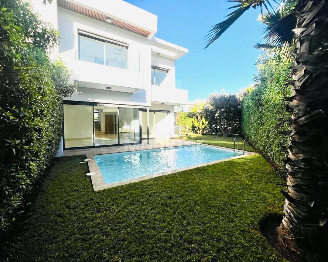 Aïn Diab'da Lüks Villa: 4 Yatak Odası, Havuz ve Bahçe - Photo 6