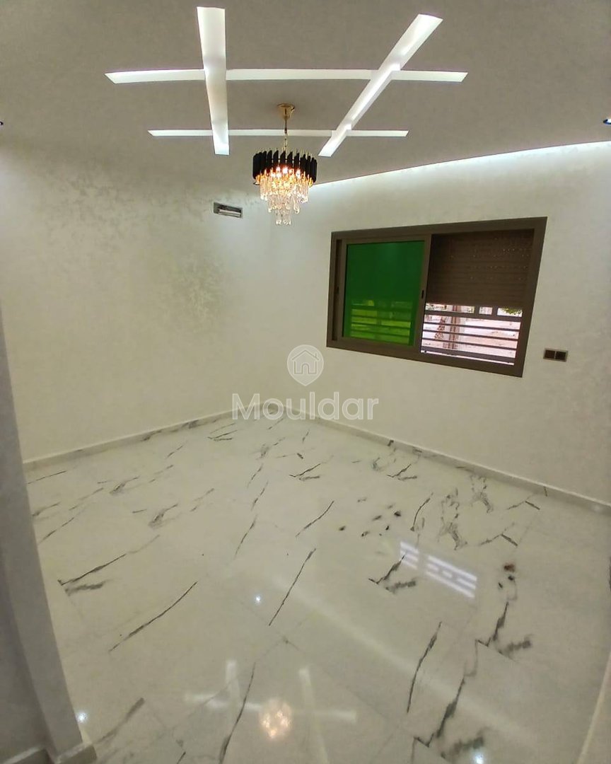 Oujda'da satılık: 2 geniş yatak odasına sahip şık bir daire - Photo 1