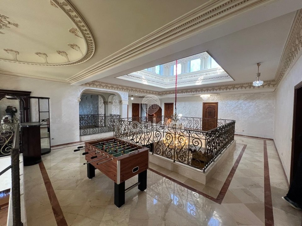 Luxusvilla zu vermieten: 8 Schlafzimmer mit Pool in Casablanca - Photo 1