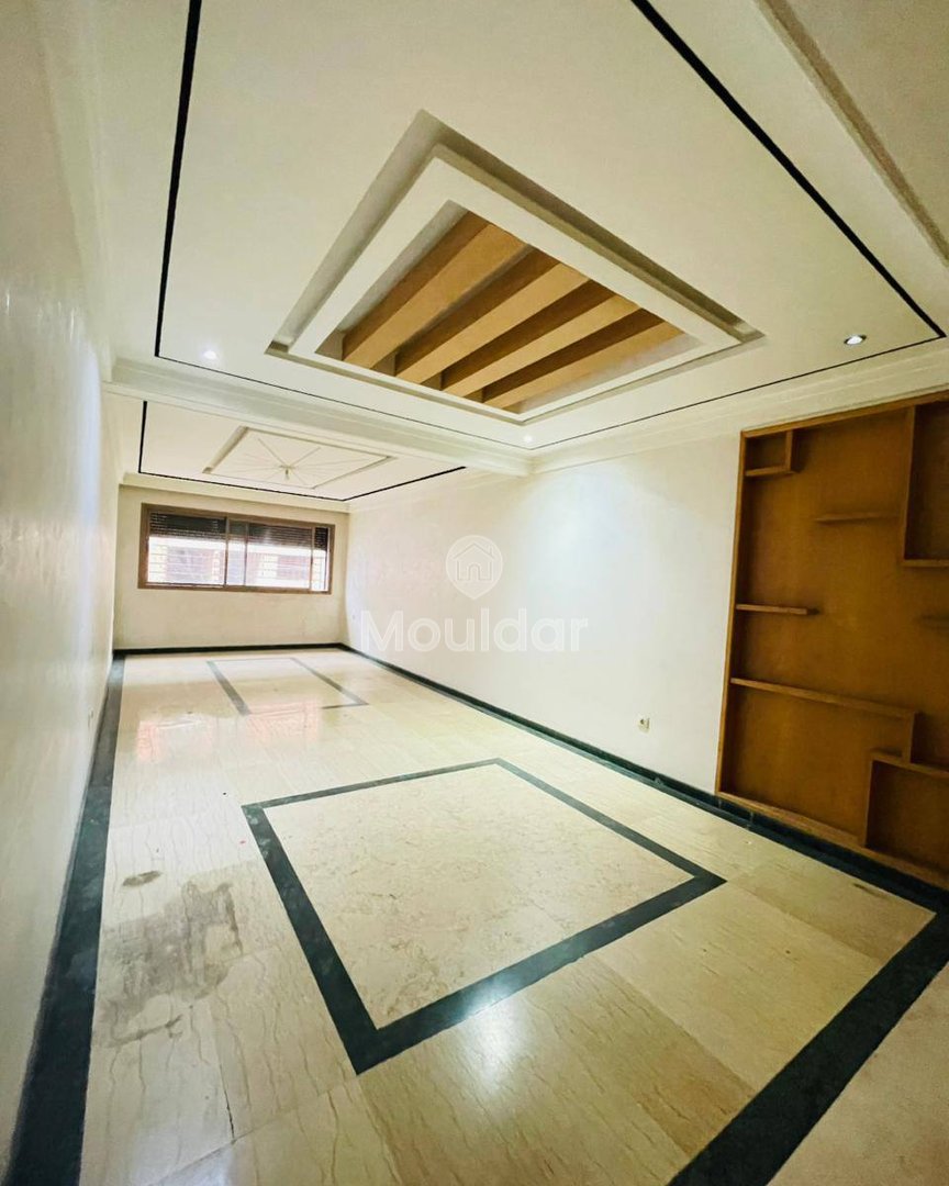 Casablanca'da Kiralık 2 Odalı Daire - Güvenli ve Konforlu - Photo 1