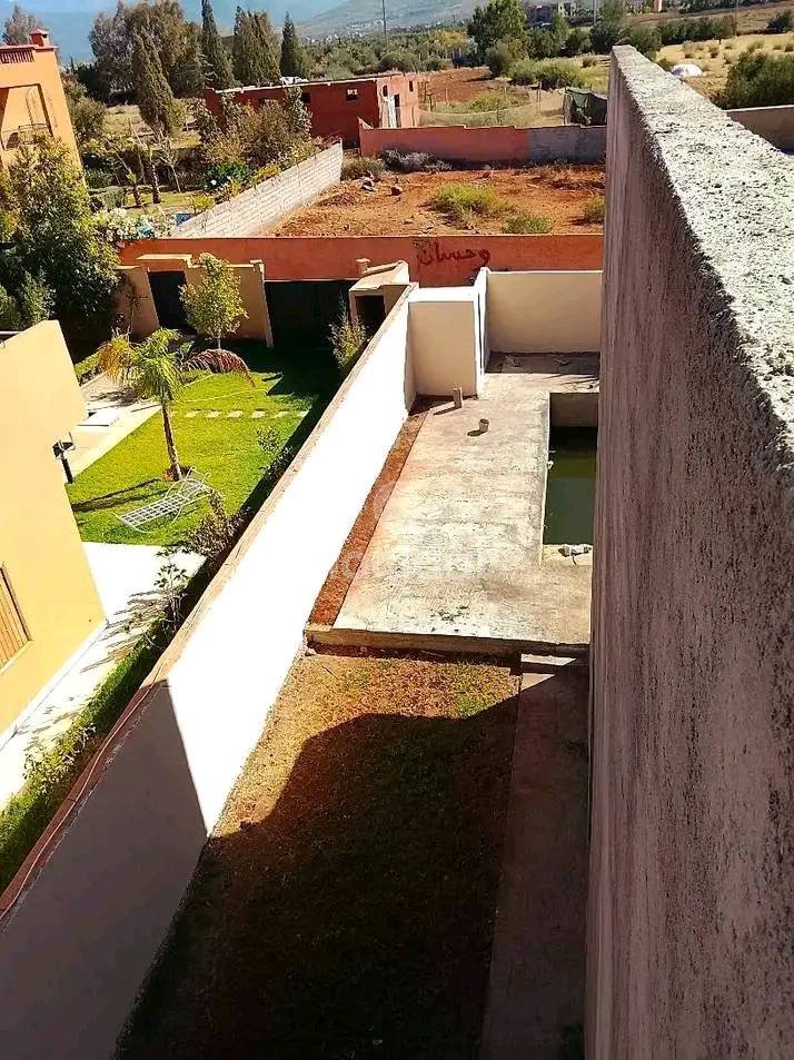 Villa zu verkaufen in Marrakesch: Flucht auf 440 m² - Photo 3
