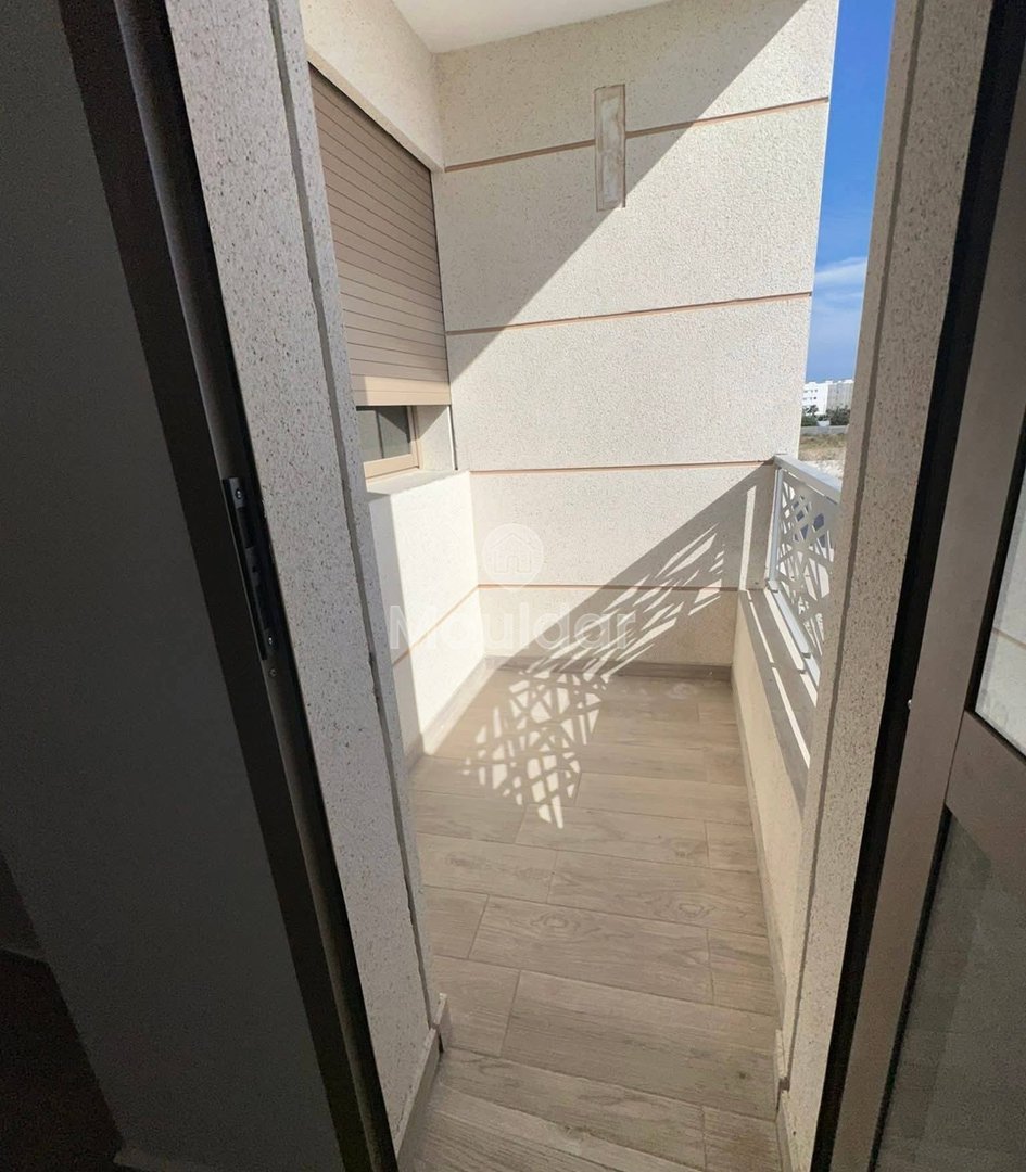 À Vendre : Appartement 2 Ch. à Martil avec Balcon et Ascenseur - Photo 6