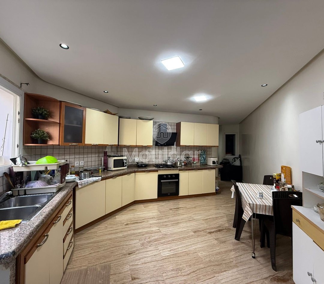 For sale: Spacious 3-bedroom apartment in Gauthier - Photo 6