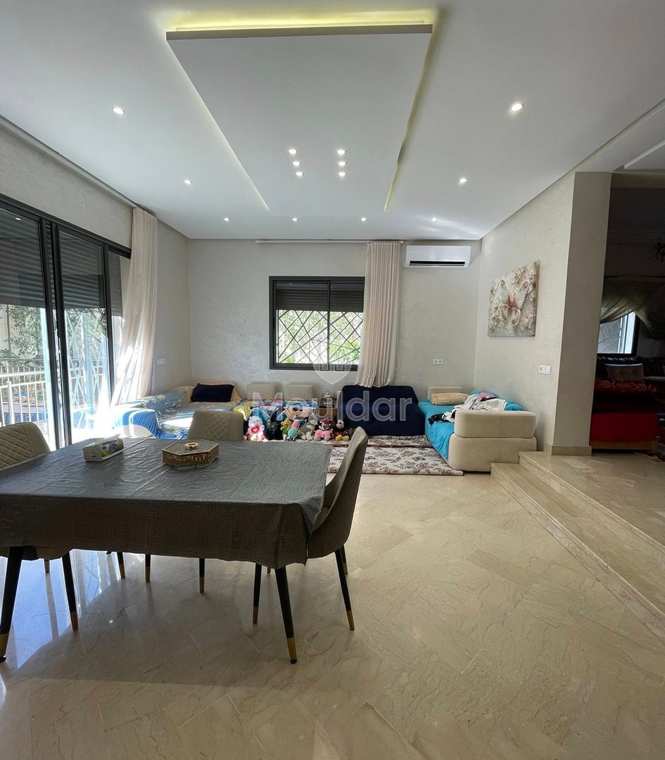 Villa te koop in Marrakech: Luxe, zwembad en tuin - Photo 2