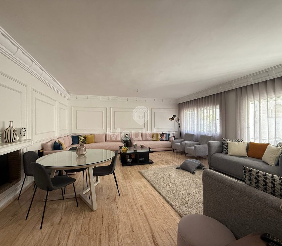 For sale: Spacious 3-bedroom apartment in Gauthier - Photo 1