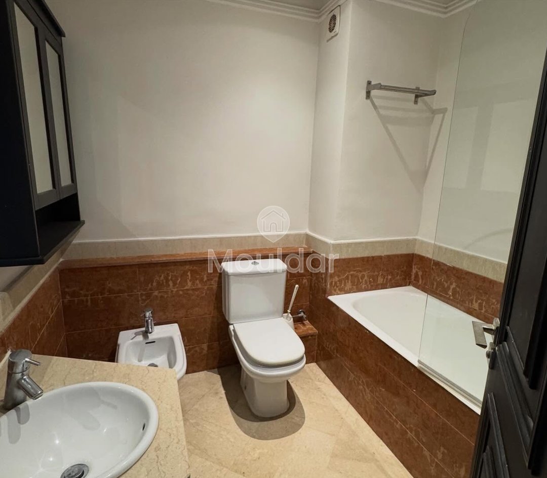 Charming Apartment in Aïn Diab: 3 Bedrooms, Balcony, Secure - Photo 10