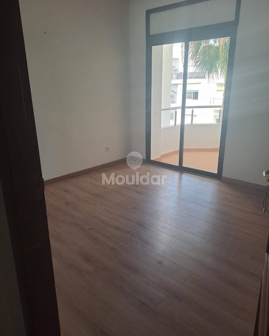 Do wynajęcia: Urocze mieszkanie z 2 pokojami w Aïn Diab - Photo 4