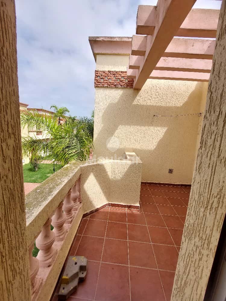 Duplex à Él Jadida : 2 Chambres, Piscine et Balcon - Photo 2