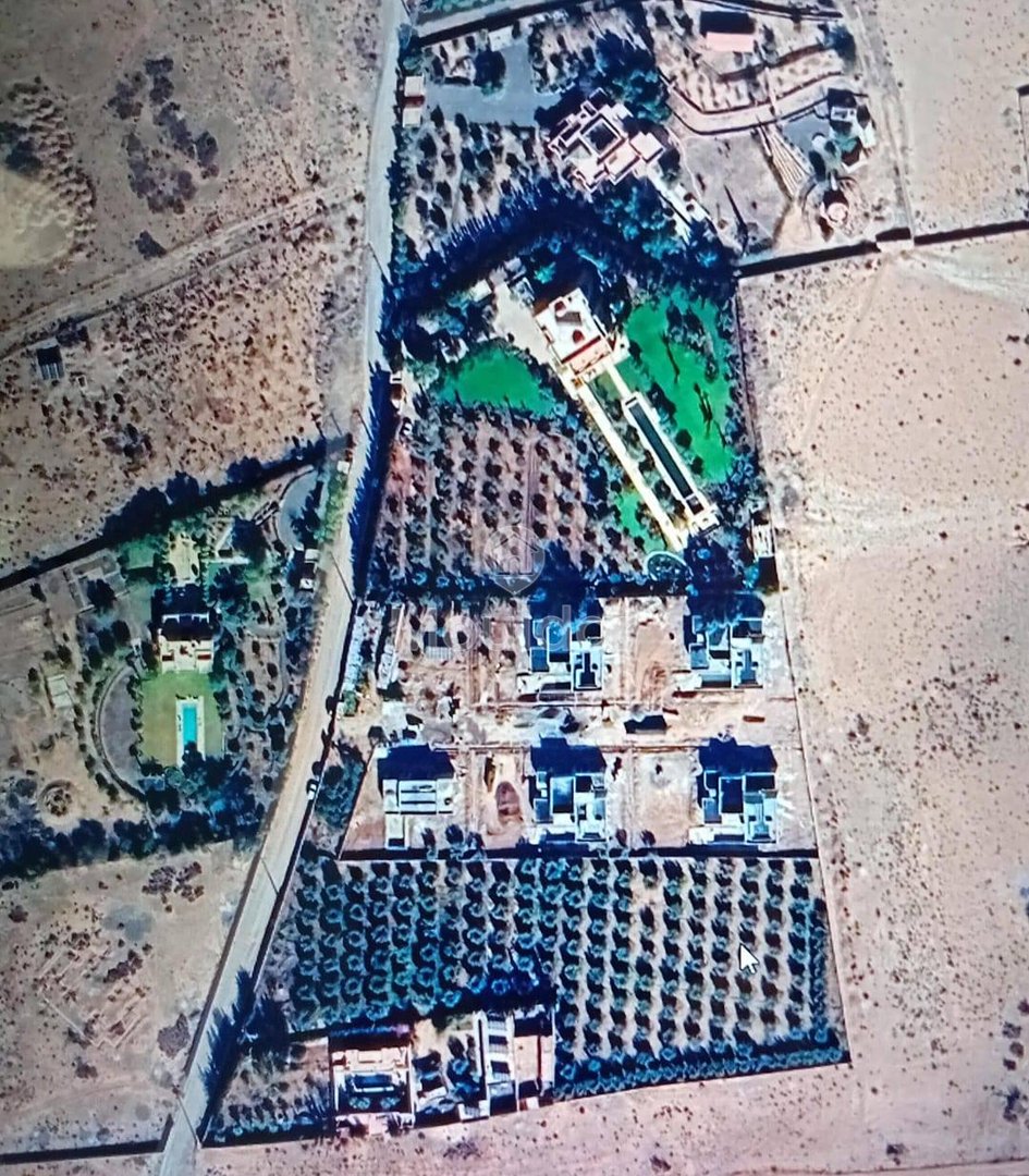 Agricultural Land for Sale: 10,000 m² in Marrakech - Photo 4