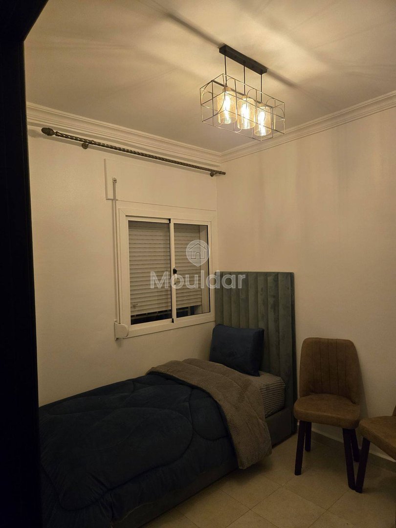 Escape to Tangier: 2-Bedroom Apartment with Equipped Kitchen - Photo 8