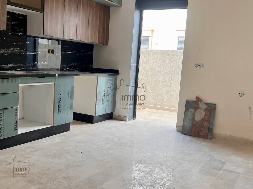 Appartement Spacieux à Argana : Terrasse Privée - Photo 2