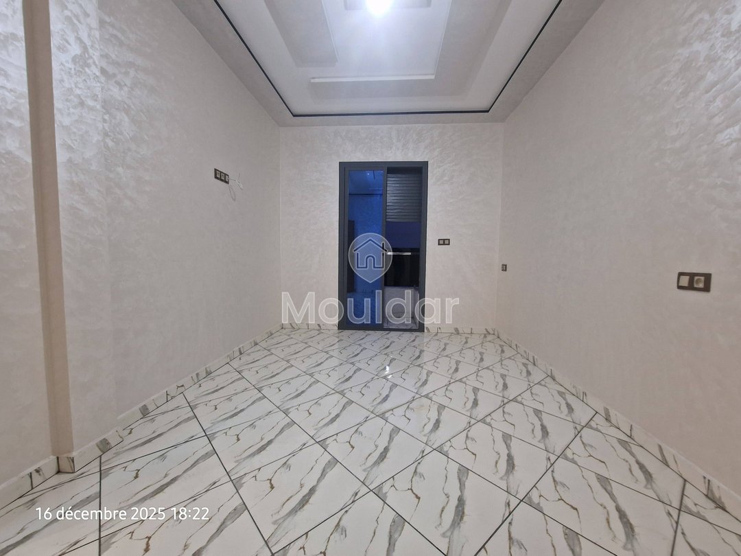 2-bedroom apartment in Ksar el-Kebir with balcony for sale - Photo 1