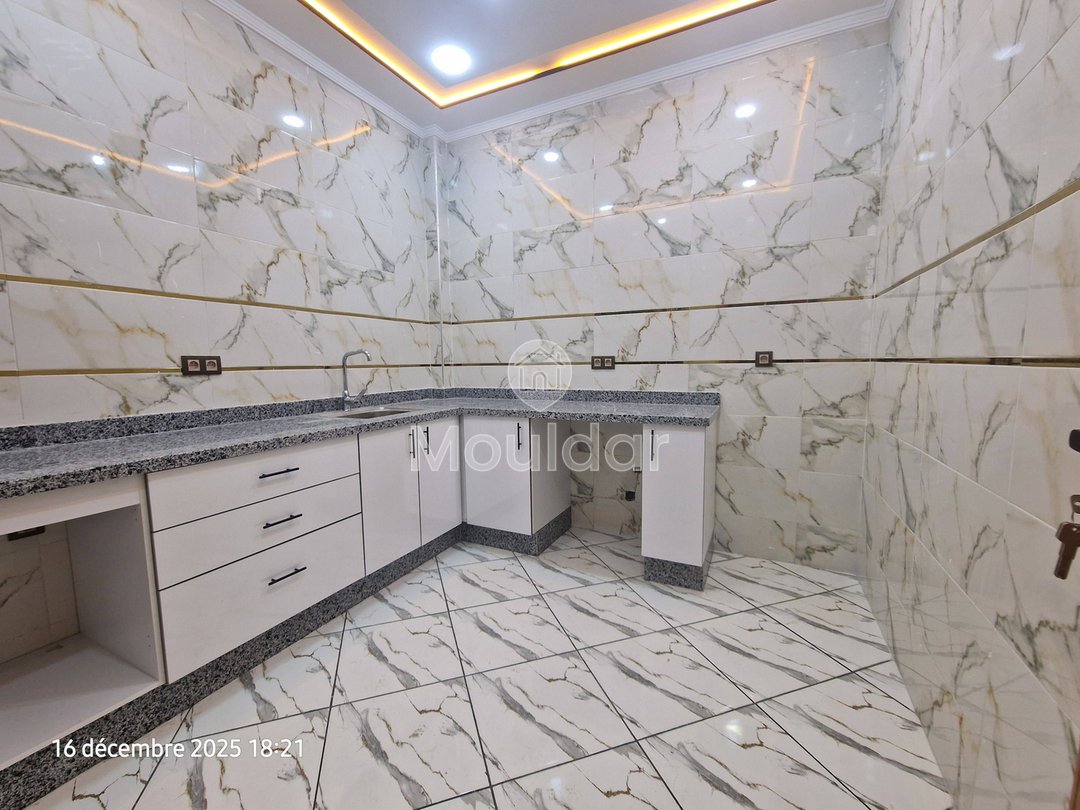 2-bedroom apartment in Ksar el-Kebir with balcony for sale - Photo 13