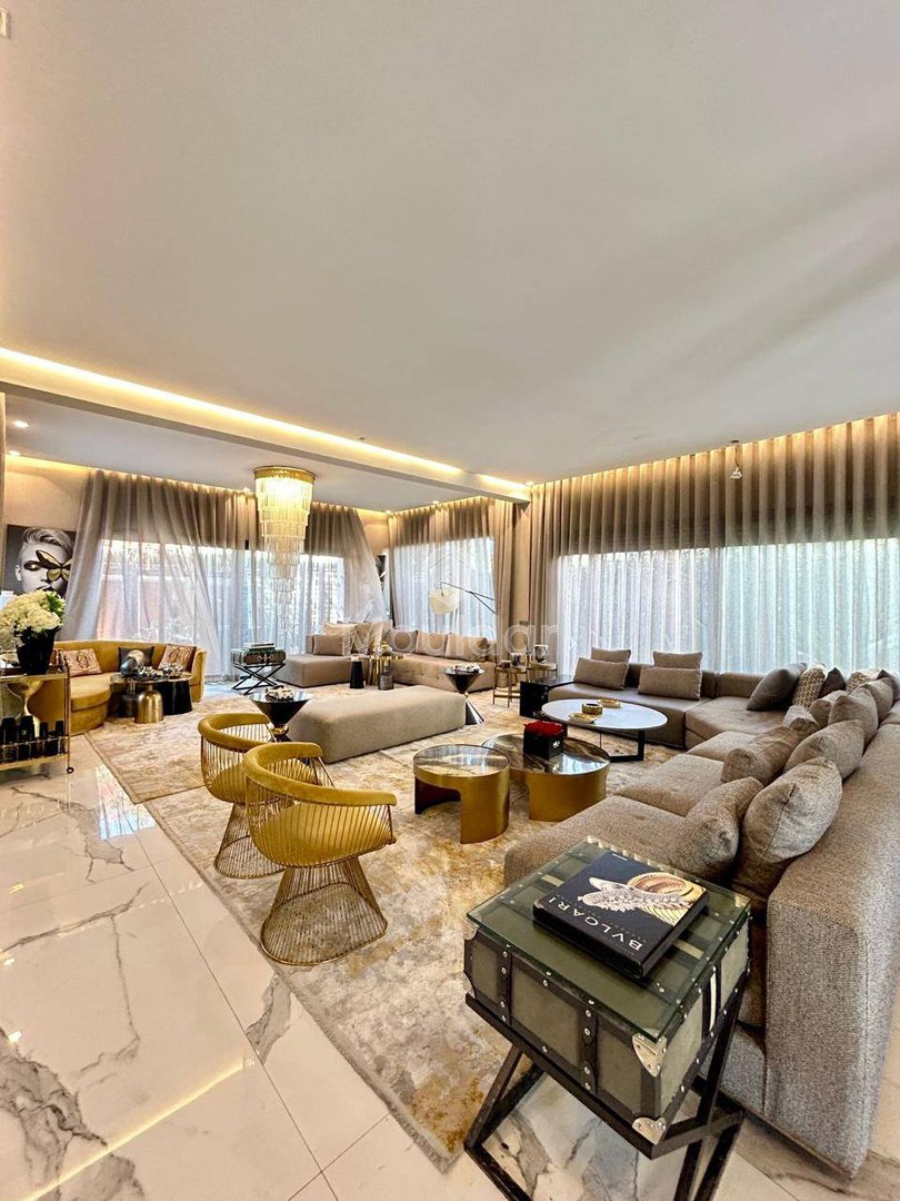 Villa de Luxe à Vendre à Casablanca – Aïn Diab - Photo 2