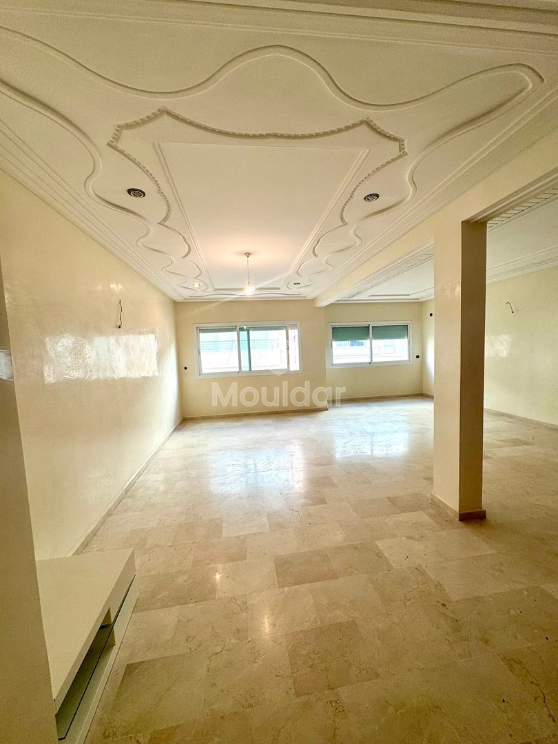 Satılık: Balkonlu ve asansörlü geniş daire Fes'te - Photo 1