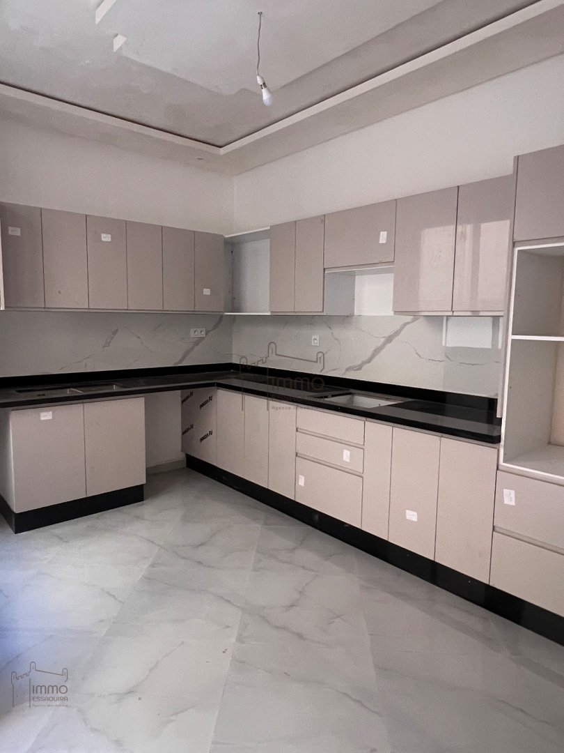 شقة للبيع: تراس، م parking، 76 م²! - Photo 1