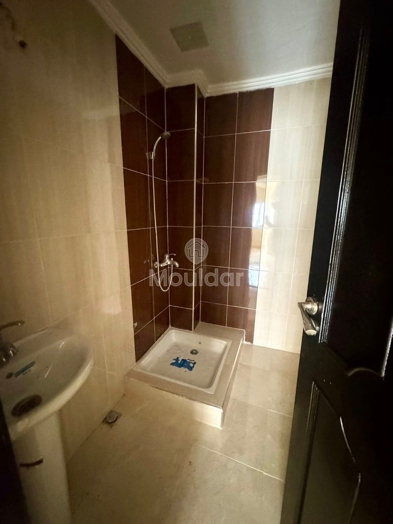 Satılık: Balkonlu ve asansörlü geniş daire Fes'te - Photo 13