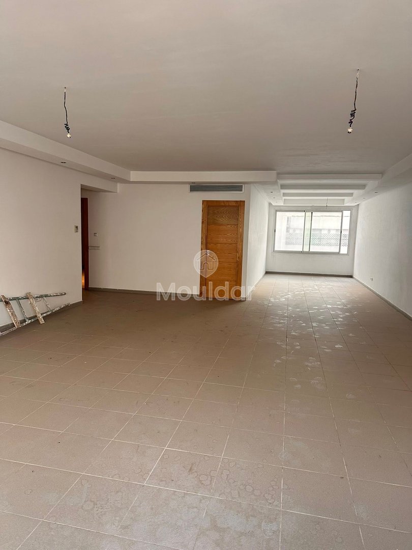 مكتب للبيع في الدار البيضاء: حديث مع شرفة ومرآب - Photo 2