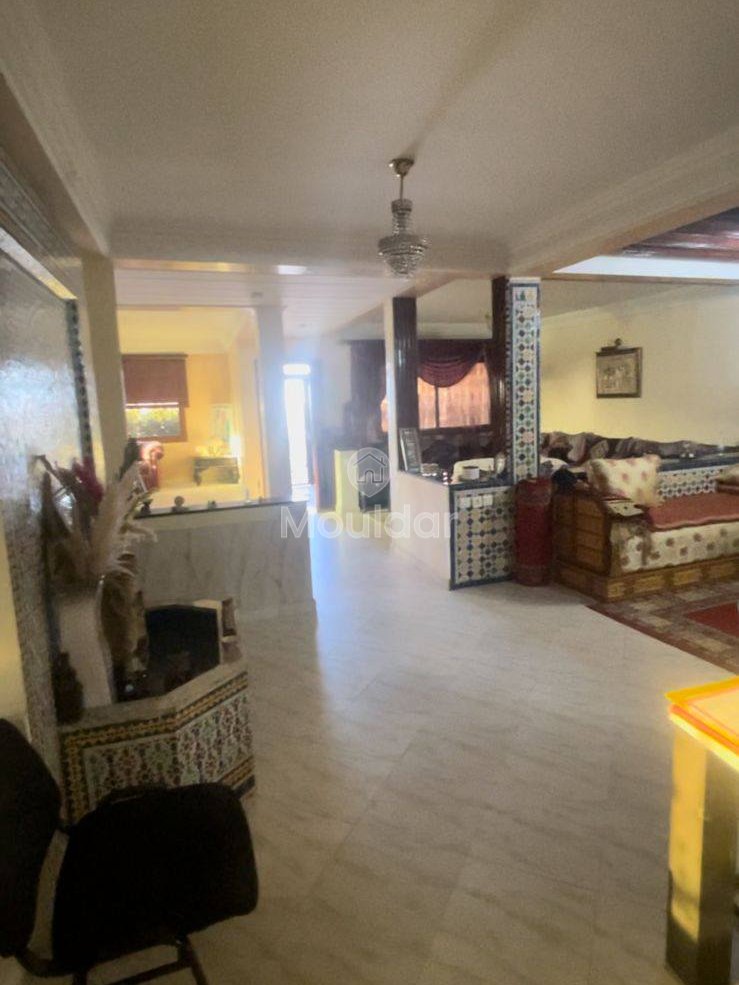 Villa Spacieuse à Vendre à Casablanca : 5 Chambres et Terrasse - Photo 4