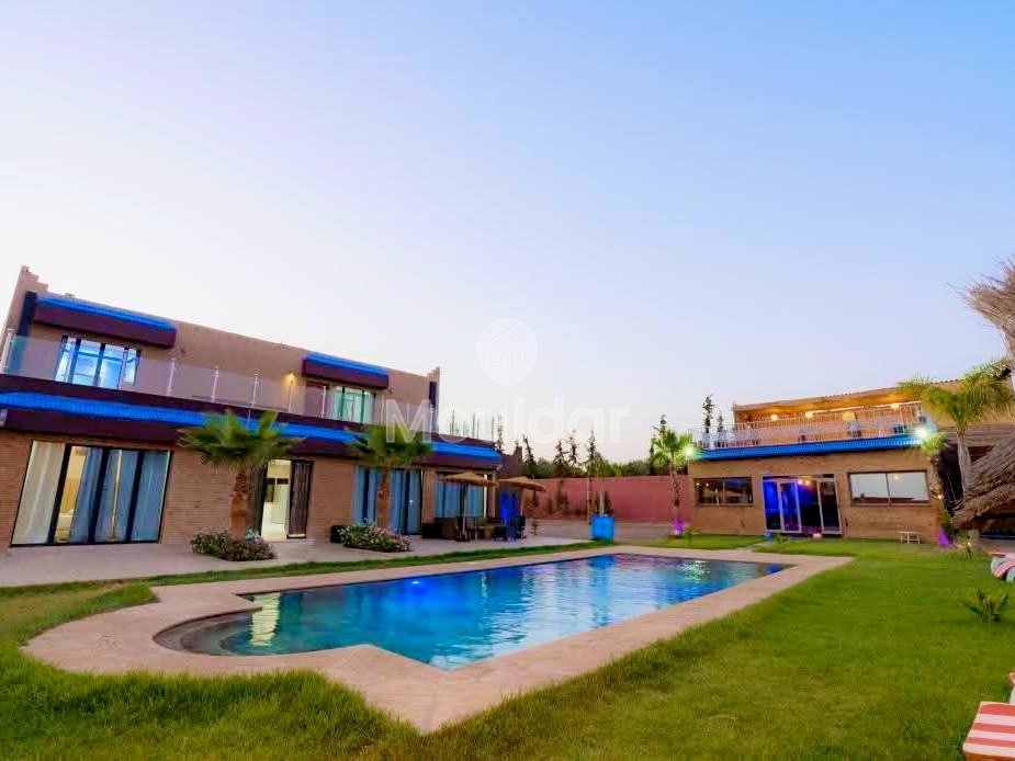 Βίλα Πολυτελείας προς Πώληση στο Μαρακές: Χώρος και Άνεση - Photo 1