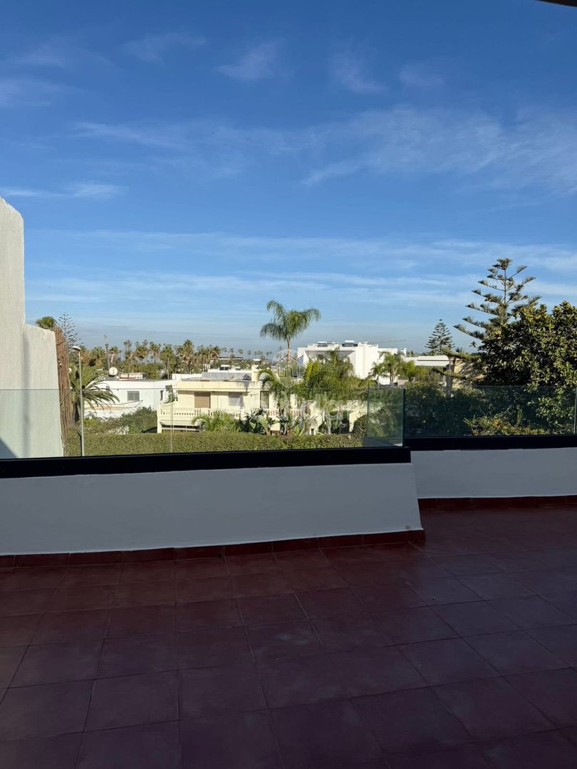 Haus zu vermieten: Elegante Immobilie in Casablanca mit Garten und Garage - Photo 7