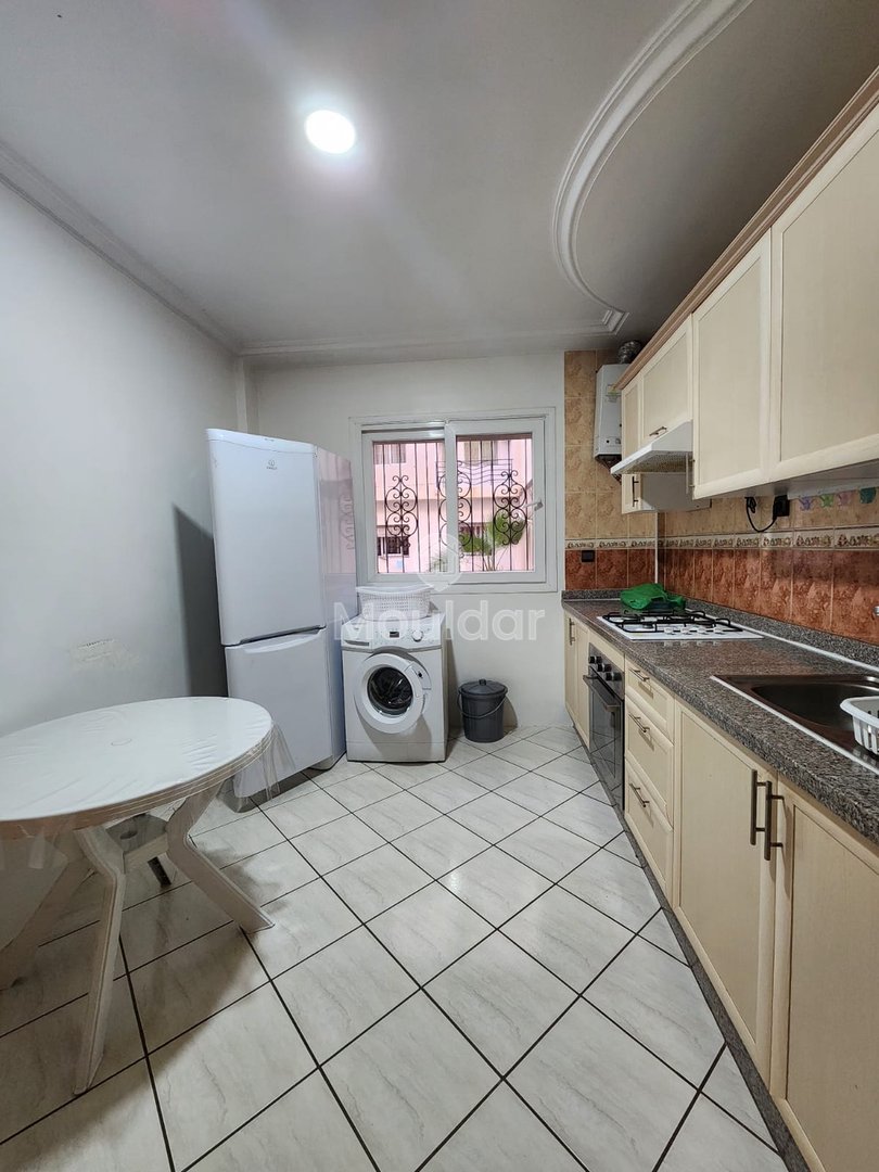 De Închiriat: Apartament cu 2 Camere în Agadir, Bucătărie Utilată - Photo 11