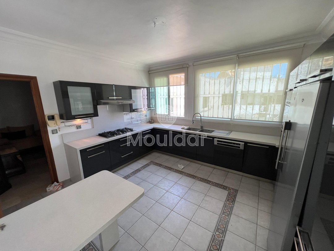Charming 3-Bedroom Apartment for Sale in Casablanca - Racine - Photo 8
