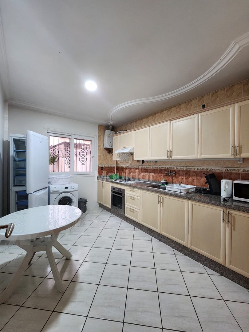 De Închiriat: Apartament cu 2 Camere în Agadir, Bucătărie Utilată - Photo 10