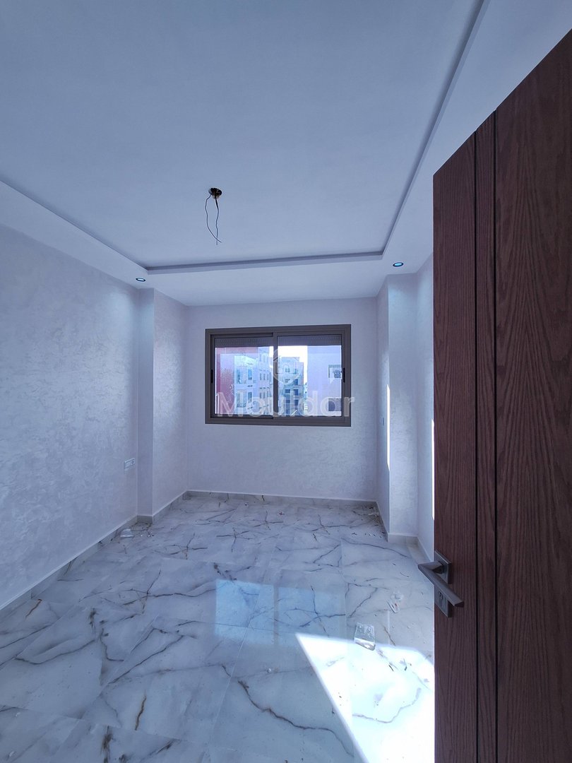 Υπέροχο Διαμέρισμα στη Μαρτίλ: 3 Υπνοδωμάτια και Μπαλκόνι - Photo 3