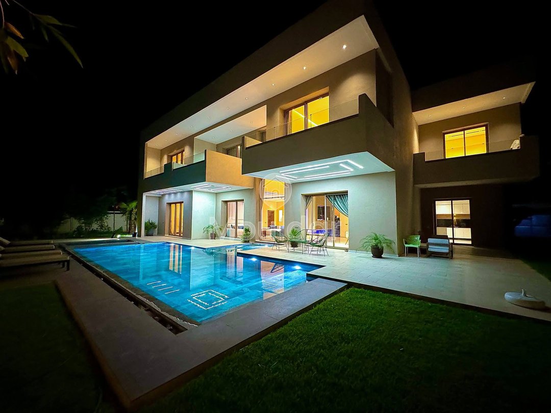 الهروب إلى مراكش: فيلا فاخرة مع مسبح وحديقة - Photo 2