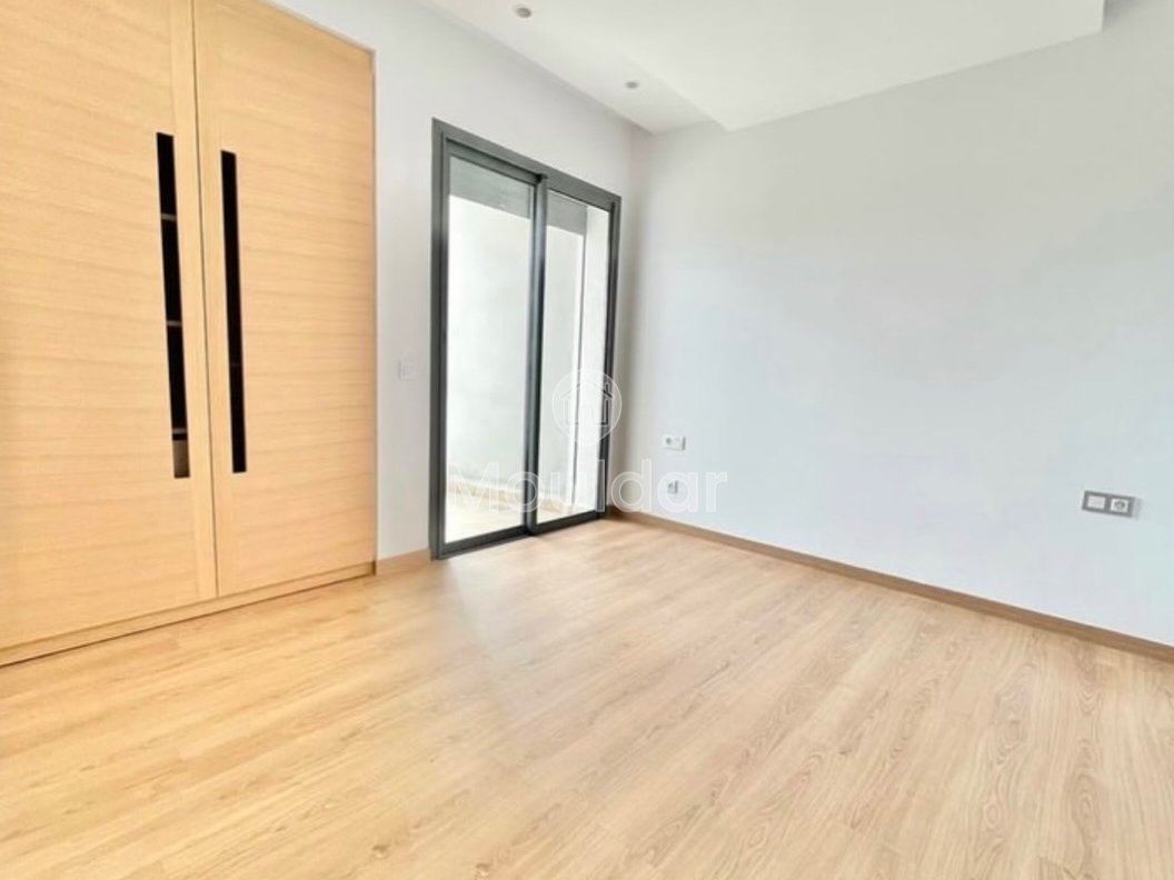 Μοναδική Βίλα προς Ενοικίαση στην Αΐν Ντιάμπ - Ιδανική για Εσάς - Photo 2