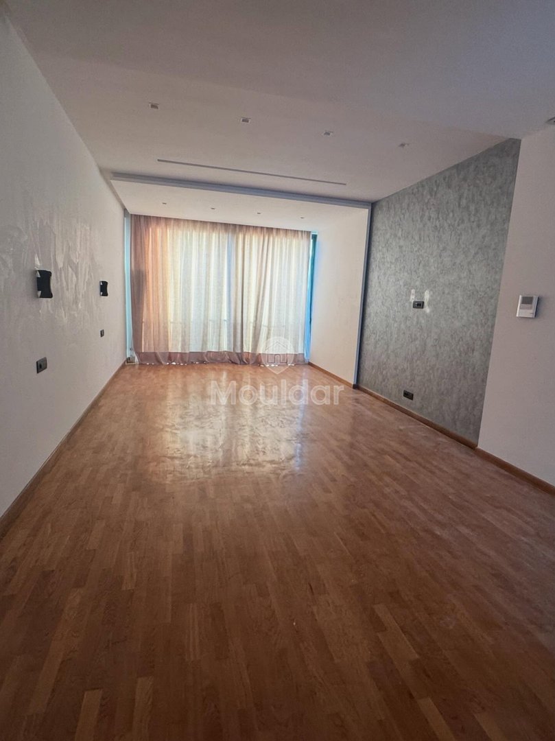 Βίλα Λάξου στην Αίν Ντιαμπ: 3 Υπνοδωμάτια με Πισίνα - Photo 3