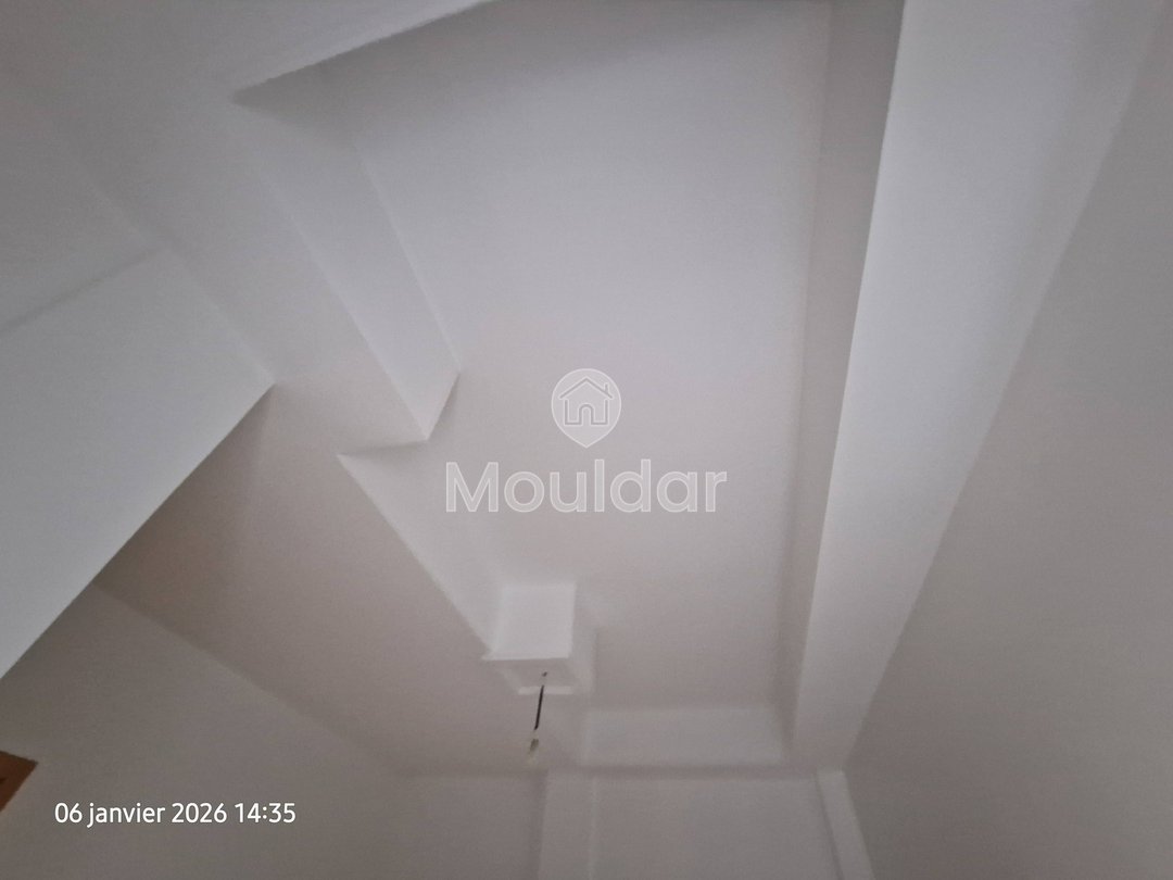 Charmant Appartement 2 Chambres avec Balcon à Ksar el-Kebir - Photo 8