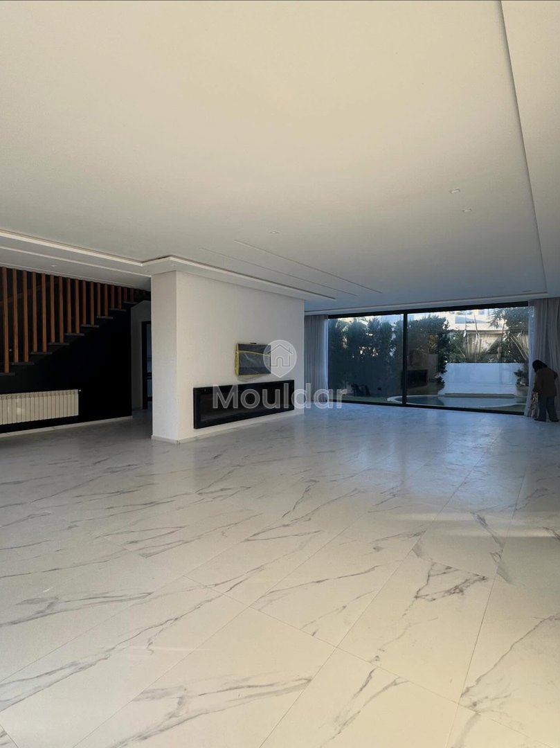 Βίλα Λάξου στην Αίν Ντιαμπ: 3 Υπνοδωμάτια με Πισίνα - Photo 2