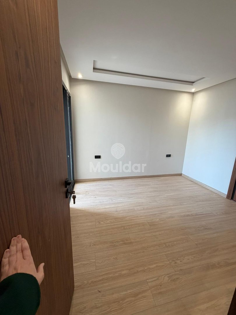 Casablanca Kaliforniya'da Kiralık 2 Oda 1 Salonlu Şirin Daire - Photo 3