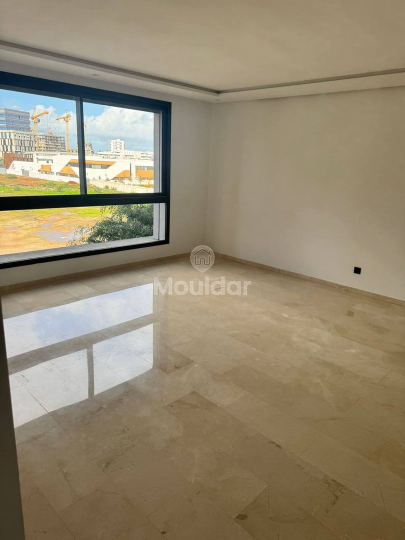 Casablanca Finans Şehri'nde Teraslı Modern Stüdyo Kiralık - Photo 2
