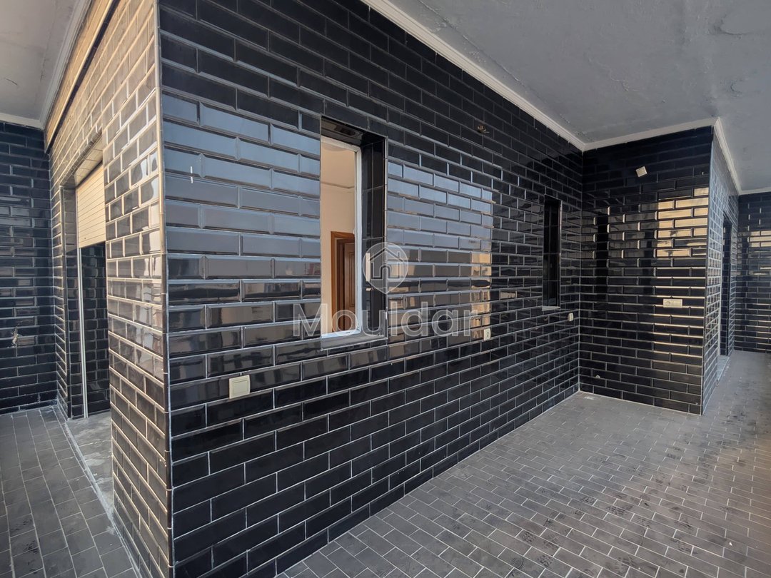 3-Bedroom Apartment with Balcony for Sale in Casablanca - Photo 3