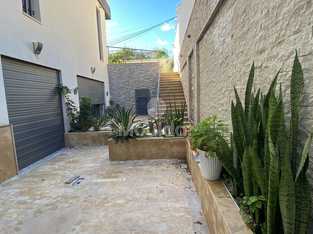 Villa à Vendre à Salé : Élégance et Balcon Spacieux - Photo 3