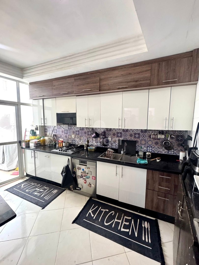 De Vânzare: Apartament Spațios cu 3 Camere în Fès cu Balcon - Photo 19