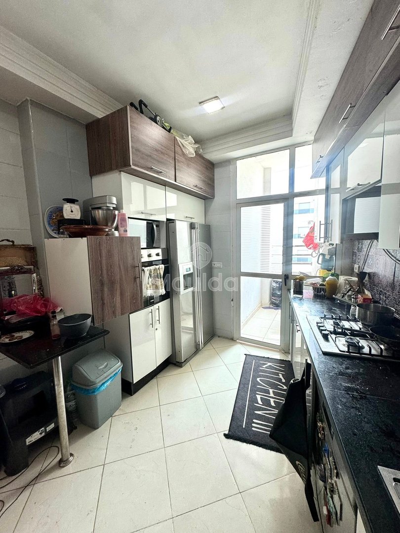 De Vânzare: Apartament Spațios cu 3 Camere în Fès cu Balcon - Photo 18