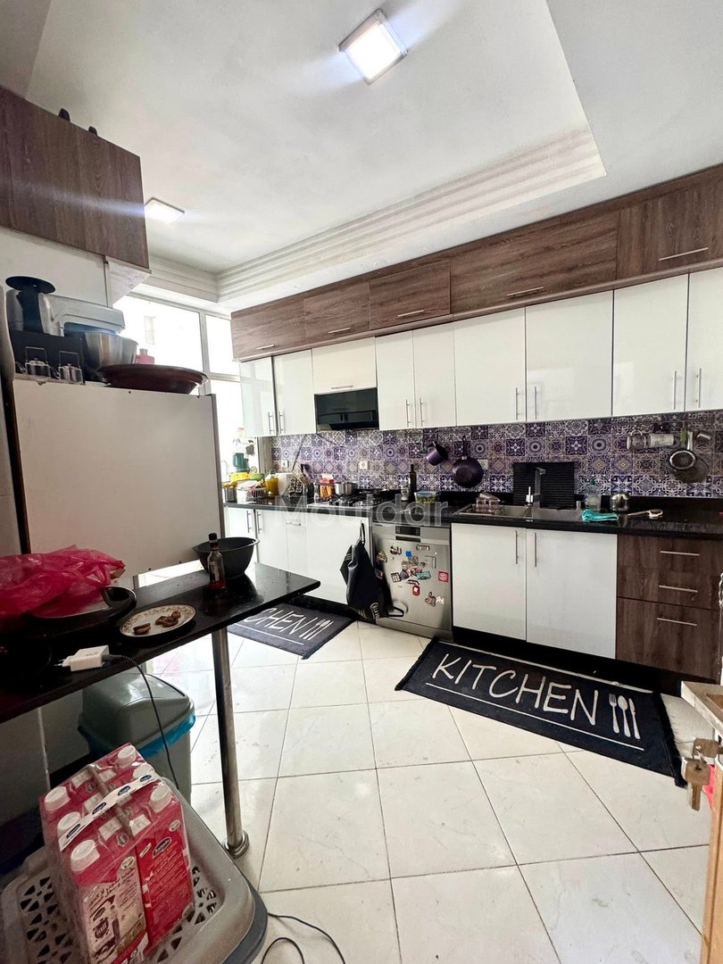 De Vânzare: Apartament Spațios cu 3 Camere în Fès cu Balcon - Photo 22