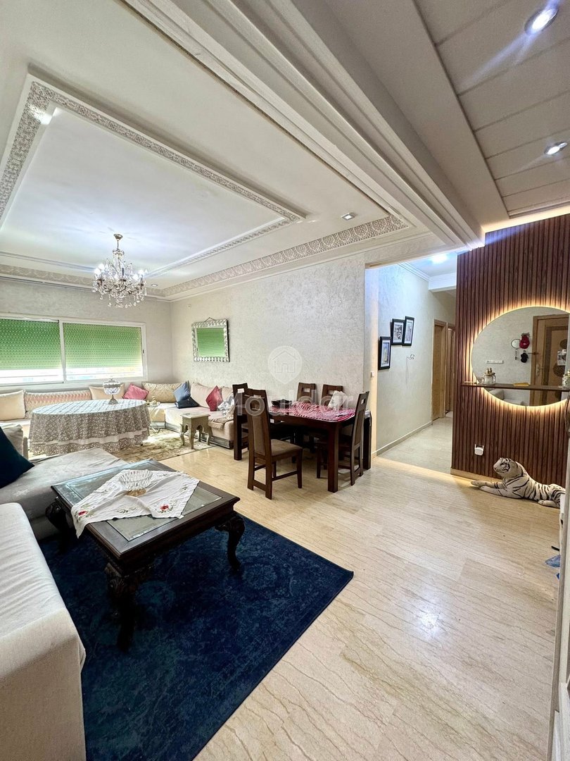 De Vânzare: Apartament Spațios cu 3 Camere în Fès cu Balcon - Photo 5