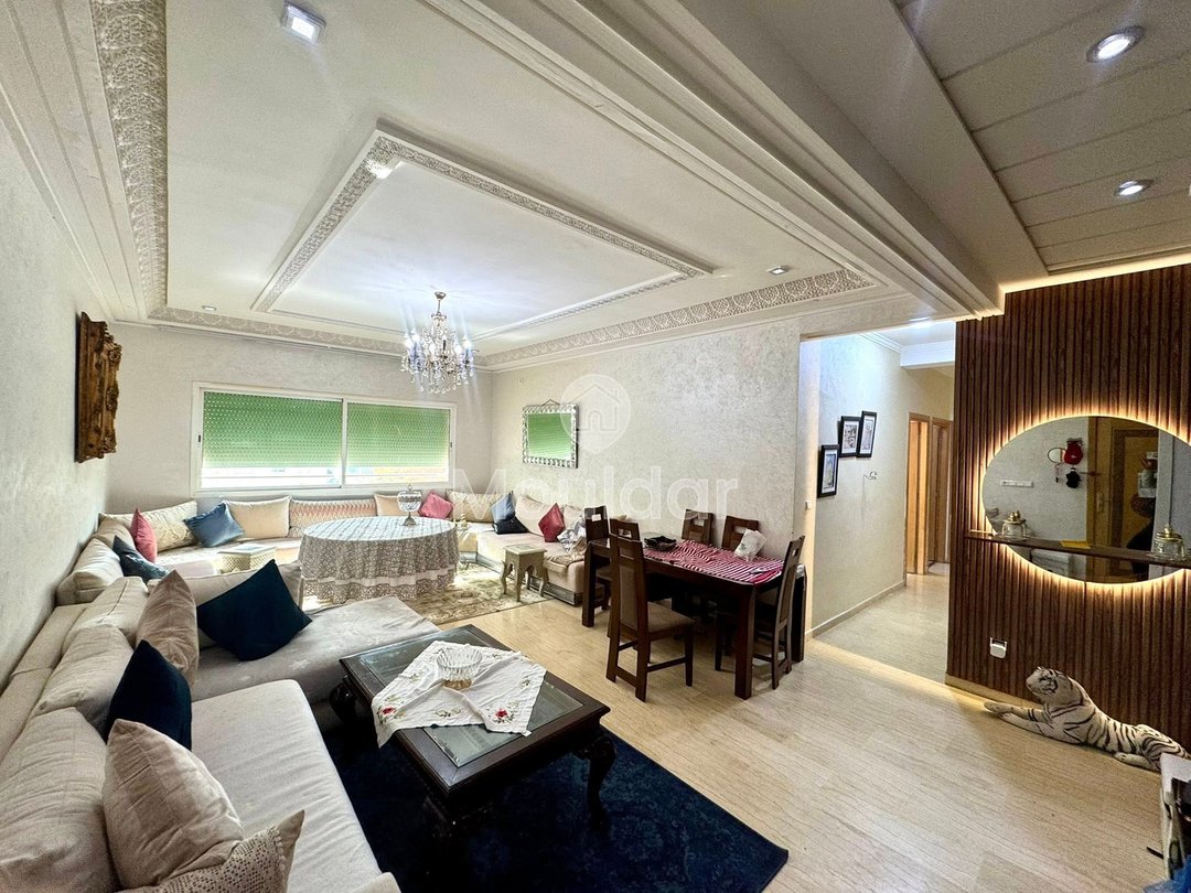 De Vânzare: Apartament Spațios cu 3 Camere în Fès cu Balcon - Photo 1