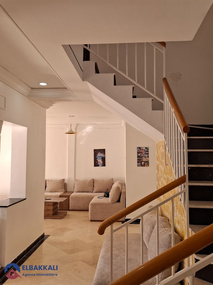 شقة دوبلكس مفروشة للإيجار في طنجة مالabata - Photo 6