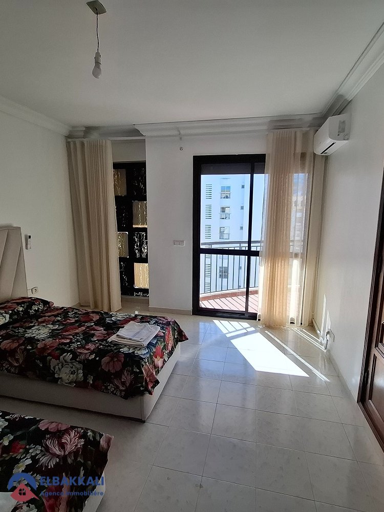 شقة دوبلكس مفروشة للإيجار في طنجة مالabata - Photo 13