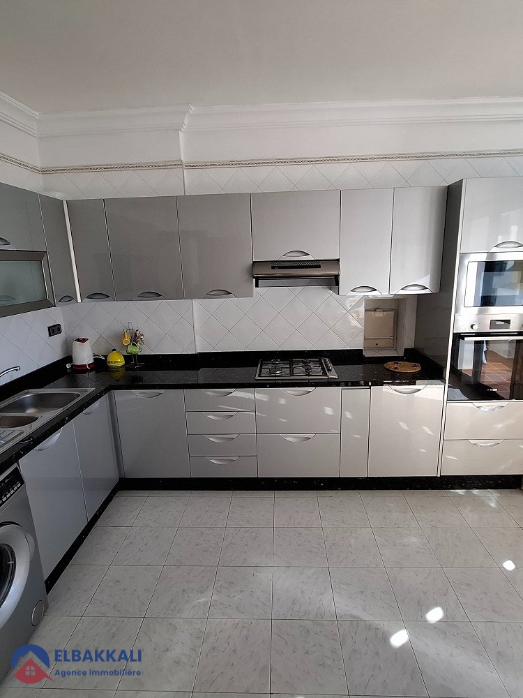 شقة دوبلكس مفروشة للإيجار في طنجة مالabata - Photo 16