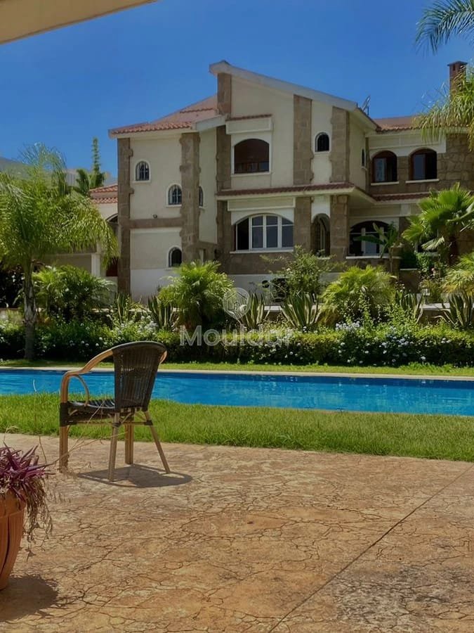 Villa d'Exception à Rabat-Agdal avec Piscine et Jardin Luxueux - Photo 4