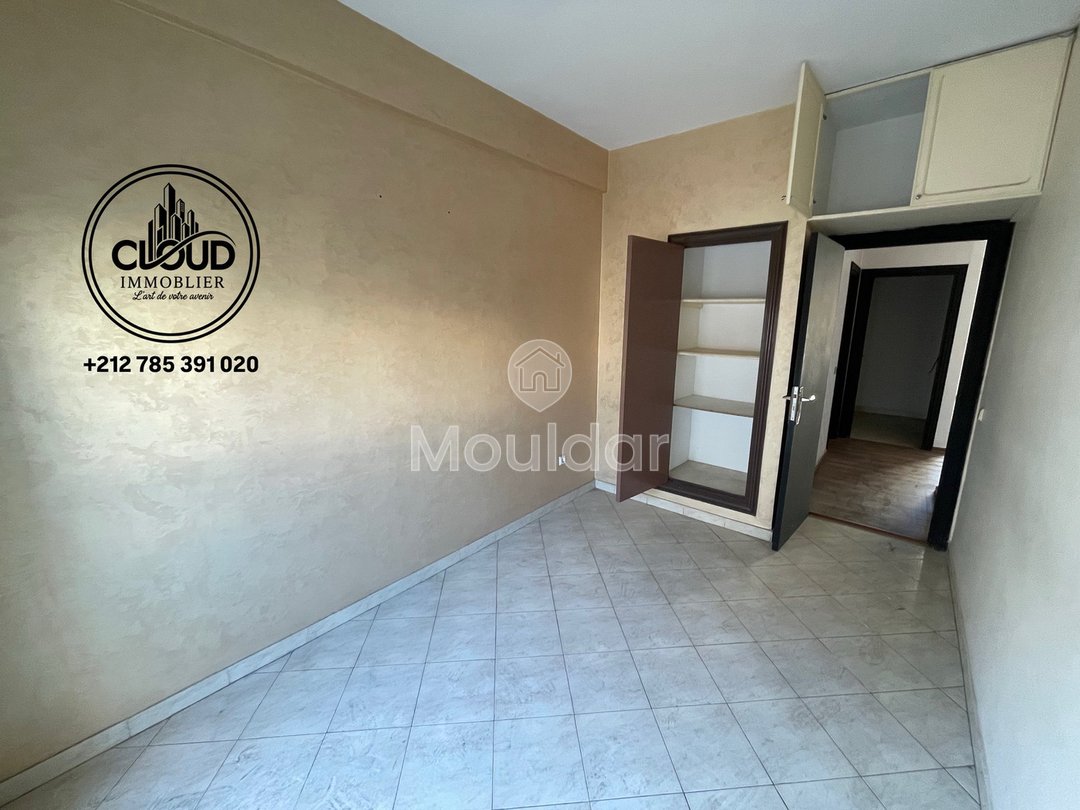 مكتب للإيجار في الدار البيضاء - بورغون مع موقف سيارات مشمول - Photo 2