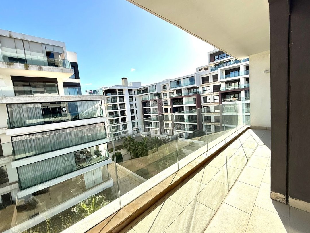 Mieszkanie umeblowane do wynajęcia z niesamowitym widokiem w Aïn Diab - Photo 11